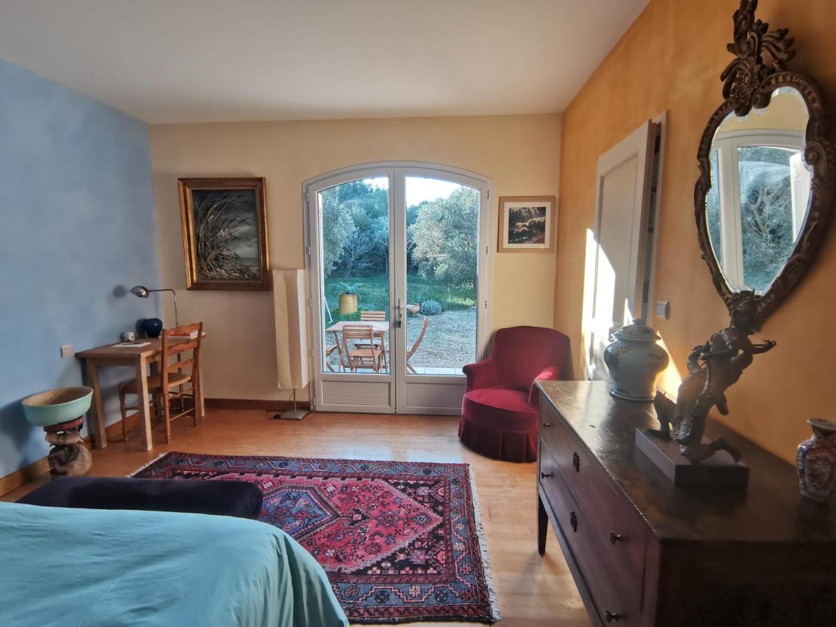 Mas Des Oursons - Chambres D'Hotes Arles Bagian luar foto