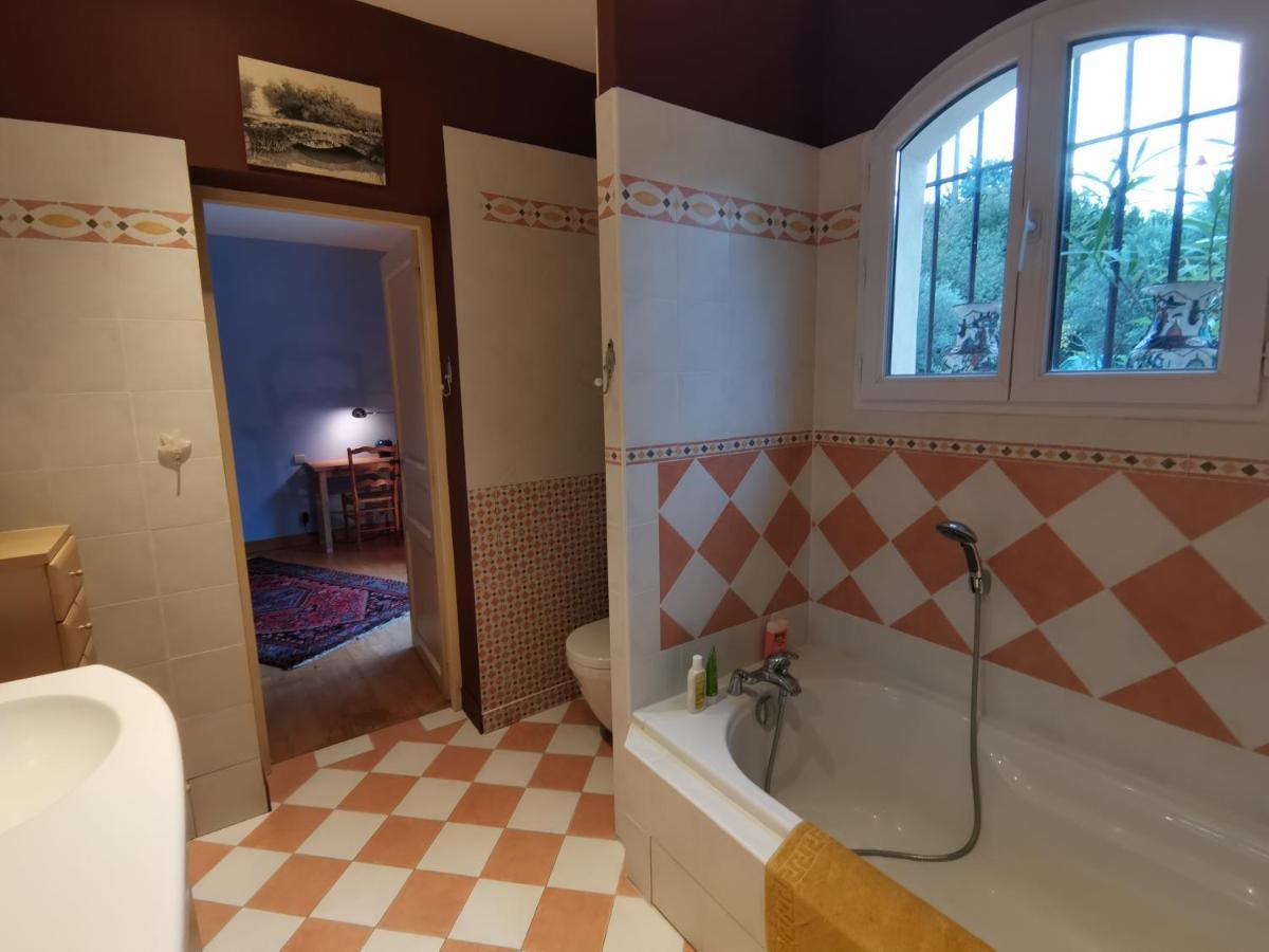 Mas Des Oursons - Chambres D'Hotes Arles Bagian luar foto